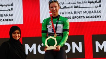découvrez le parcours exceptionnel de lorena wiebes, la cycliste qui a marqué les esprits avec 100 victoires impressionnantes. plongez dans l'univers du cyclisme féminin et suivez les exploits de cette athlète inspirante.