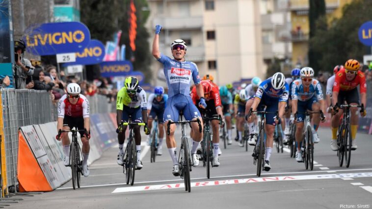 Jasper Philipsen souhaite tenter sa chance à Milano-Sanremo 2025 malgré les blessures subies lors d'une chute 7 découvrez les temps forts de la course milan-san remo 2025, avec philipsen en lice pour la victoire. suivez les performances des cyclistes et les éléments clés qui feront de cette édition un événement incontournable du cyclisme. ne manquez pas l'action !
