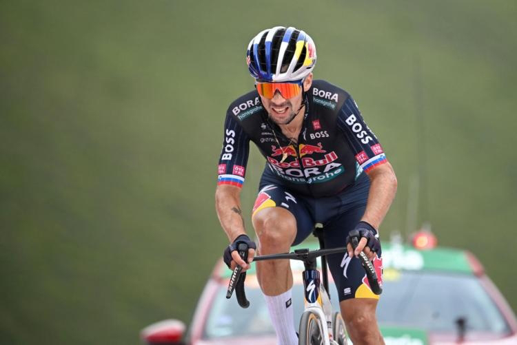 primoz roglič renforce ses ambitions pour les grandes tours avec sa seconde victoire au général de la volta a catalunya 7 découvrez comment primož roglič a consolidé ses ambitions cyclistes en remportant la prestigieuse volta a catalunya, une victoire qui souligne son talent et sa détermination sur les routes espagnoles.