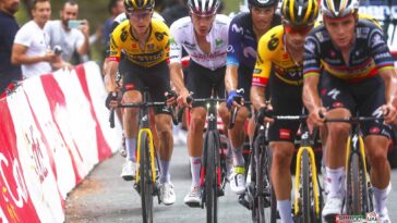 découvrez le sprint impressionnant de vernon et l'évolution fulgurante d'ayuso dans le monde du cyclisme. analyse des performances, des stratégies et des moments clés qui marquent cette saison captivante.