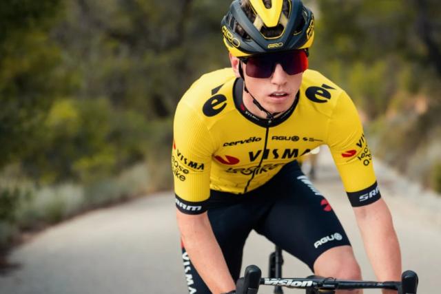 découvrez la performance impressionnante de brennan au sein de l'équipe visma, marquant une étape significative dans sa carrière sportive avec des victoires mémorables et un esprit de compétition hors du commun.