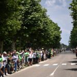 découvrez tout ce qu'il faut savoir sur les entrées wild card pour les mythiques courses du tour de france et du giro. informations sur les équipes participantes, les critères de sélection et les enjeux passionnants de ces événements cyclistes prestigieux.