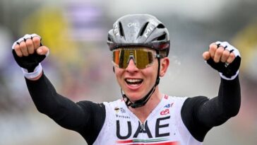 tadej pogacar s'exprime sur le battage médiatique entourant le tour des flandres 2025, partageant ses réflexions sur la pression et les attentes placées sur les coureurs à l'approche de cet événement emblématique du cyclisme.