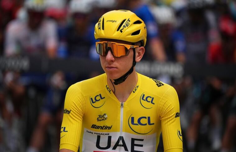 découvrez comment tadej pogačar, le prodige slovène du cyclisme, s'impose comme le roi de flandre. plongez dans l'univers des classiques, ses performances remarquables et son ascension fulgurante dans le monde du cyclisme.