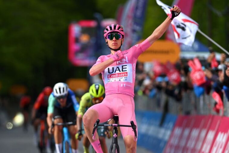 Tadej Pogačar triomphe à Liège-Bastogne-Liège grâce à une attaque surprise 7 découvrez le triomphe de tadej pogačar à liège : une performance exceptionnelle qui a marqué les esprits. revivez les moments forts de cette victoire magistrale et l'impact de ce coureur sur le monde du cyclisme.