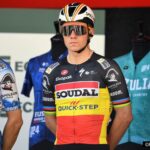 découvrez le retour tant attendu de remco evenepoel sur le circuit cycliste, ses performances remarquables et ses ambitions pour la saison. plongez dans l'univers du champion belge et suivez son parcours captivant.