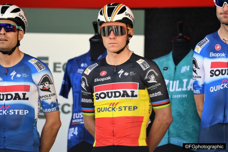 découvrez le retour tant attendu de remco evenepoel sur le circuit cycliste, ses performances remarquables et ses ambitions pour la saison. plongez dans l'univers du champion belge et suivez son parcours captivant.