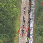 vidéo | Wout van Aert évite de justesse une chute lors de la reconnaissance du Paris-Roubaix à Arenberg à cause d'un pneu crevé 24 découvrez comment wout van aert a brillamment évité une chute lors de l'étape emblématique d'arenberg. un moment décisif qui illustre sa maîtrise et sa détermination dans les compétitions de cyclisme.