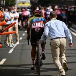 Giro d'Italia : Richard Carapaz s'impose en solitaire sur la 11e étape pendant que Del Toro conserve son maillot rose 24 richie carapaz s'impose lors de l'étape 11 du giro, tandis que le coureur del toro conserve son maillot rose. découvrez les moments forts de cette étape palpitante et les enjeux du classement général.