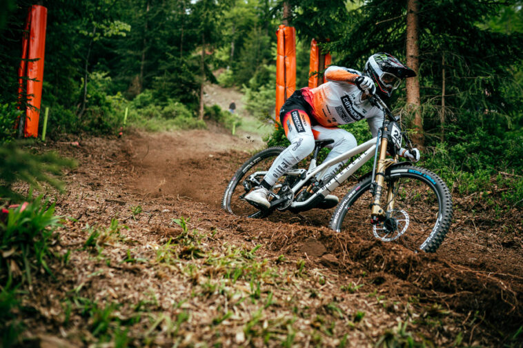 résultats des entraînements chronométrés de la Coupe du Monde DH 2025 à Bielsko-Biała 7 découvrez les derniers résultats de la coupe dh 2025 à bielsko. restez informé sur les performances des coureurs, les classements et les moments forts de cet événement spectaculaire.