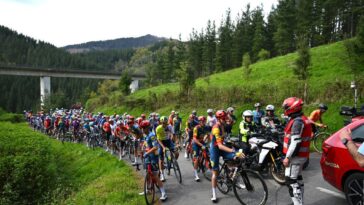découvrez les coureuses de l'itzulia, une compétition de cyclisme de haut niveau qui met en avant les talents féminins du peloton. suivez les performances exceptionnelles de ces athlètes passionnées et vivez l'adrénaline de cette course emblématique.