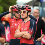 découvrez comment ineos se distingue au giro avec les performances impressionnantes d'egan bernal et d'aan arensman. analyse des stratégies, des défis et des moments forts de ces coureurs au sein de l'équipe. suivez leur parcours vers la victoire dans cette prestigieuse course cycliste.