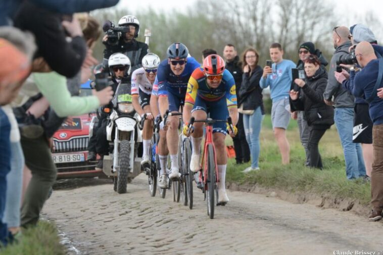 Mads Pedersen évite des chiens et s'empare du maillot rose : retour sur la 3ème étape du Giro d'Italia 2025 7 découvrez le parcours incroyable de mads pedersen au giro 2025, où il a brillamment conquis le maillot rose. plongez dans les moments forts de cette victoire mémorable et suivez son ascension dans le monde du cyclisme.