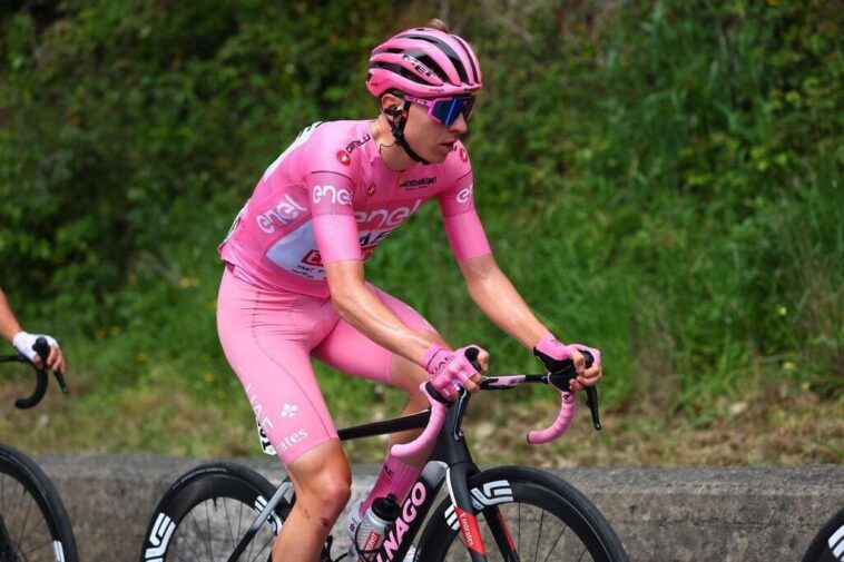 Giro d'Italia : UAE Emirates-XRG en quête d'une victoire sans Tadej Pogačar 7 découvrez comment les émirats arabes unis se préparent à relever le défi de la victoire sans leur coureur vedette, tadej pogačar. plongée au cœur de la stratégie et des ambitions de l'équipe dans cette nouvelle saison.