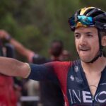 Au revoir au Giro d'Ayuso : la victoire écrasante de Carapaz et le triomphe italien en trio 24 découvrez la victoire extraordinaire de richard carapaz, le coureur qui a brillé lors du dernier trio d'épreuves. revivez les moments clés et les émotions fortes de cette compétition incontournable qui a captivé les fans de cyclisme.