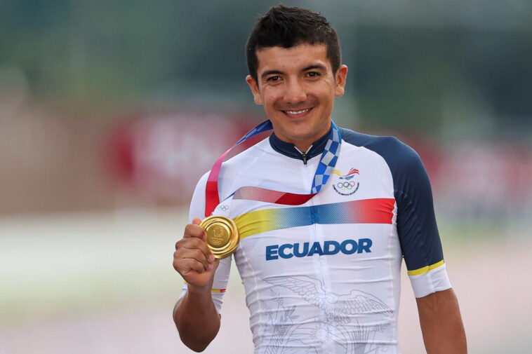 Carapaz écarté du Tour de France en raison d'une maladie 7 découvrez les dernières nouvelles sur richard carapaz et son état de santé actuel. après une récente maladie, nous analysons son impact sur sa performance et ses prochaines compétitions. restez informés sur la carrière du coureur équatorien et ses défis.