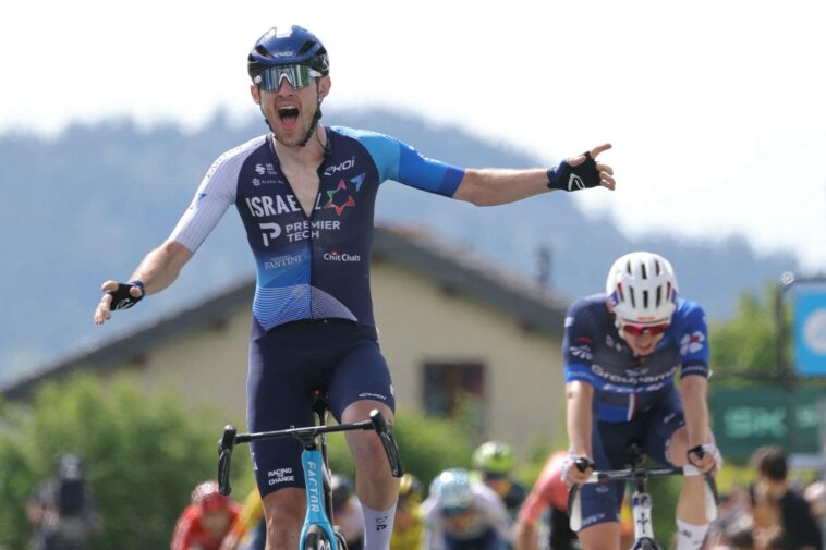 La RFEC organise ce vendredi la première édition de la Gala du Cyclisme 7 rejoignez-nous pour le gala du cyclisme, une soirée exceptionnelle célébrant les réussites des cyclistes. participez à des remises de prix, des performances inspirantes et l'occasion de rencontrer des passionnés de ce sport captivant.