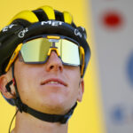 Tadej Pogacar renforce son advantage en maillot jaune lors du Critérium du Dauphiné 23 découvrez les moments forts du critérium du dauphiné où tadej pogačar a brillamment enfilé le maillot jaune, consolidant sa place parmi les meilleurs cyclistes du peloton. revivez ses performances impressionnantes et les défis qu'il a relevés sur les routes montagneuses.