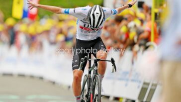 découvrez comment tadej pogačar a triomphé lors du critérium du dauphiné, démontrant une fois de plus son talent exceptionnel dans le peloton. revivez les moments forts de cette étape marquante de sa carrière et les défis qu'il a surmontés pour atteindre la victoire.