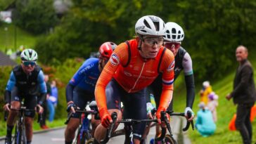 Vollering et FDJ-Suez réalisent un rêve lors de la Volta 10 découvrez les performances exceptionnelles de vollering et de l'équipe fdj-suez lors de la volta. suivez leurs exploits et plongez dans l'univers du cyclisme où talent et détermination se rencontrent.