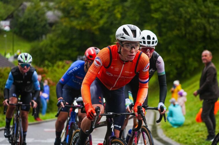 découvrez les performances exceptionnelles de vollering et de l'équipe fdj-suez lors de la volta. suivez leurs exploits et plongez dans l'univers du cyclisme où talent et détermination se rencontrent.