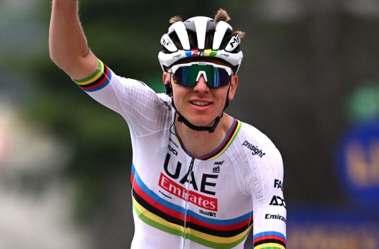 Tadej Pogačar exprime son agacement face aux stratégies de Visma pour contrecarrer sa domination dans le maillot jaune du Tour de France. 7 découvrez les raisons de l'agacement de tadej pogačar envers l'équipe visma, explorant les tensions et rivalités qui animent le monde du cyclisme professionnel. une analyse approfondie des récents affrontements et des implications pour la saison à venir.