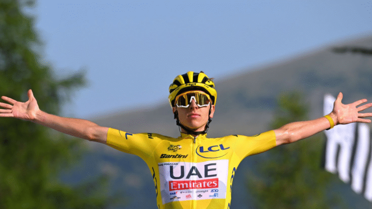 Pogacar face à un seul adversaire : les coulisses du coup de théâtre au Tour 7 plongez dans les coulisses du tour de france avec tadej pogacar et son rival. découvrez les stratégies, les tensions et les moments marquants de cette compétition emblématique qui façonne le cyclisme moderne.