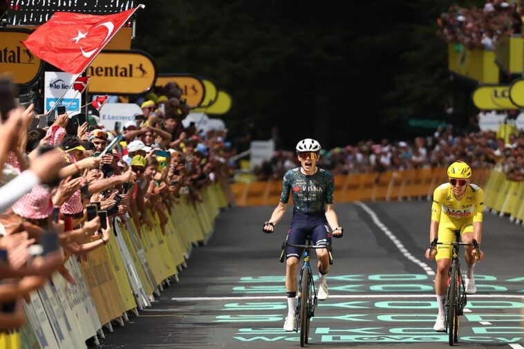 Jonathan Milan triomphe à nouveau lors du Tour de France ! 7 découvrez le triomphe de jonathan milan au tour de france, un moment mémorable de la compétition qui a captivé les fans et marqué l'histoire du cyclisme. plongez dans les détails de sa performance exceptionnelle et revivez les temps forts de cette épreuve emblématique.