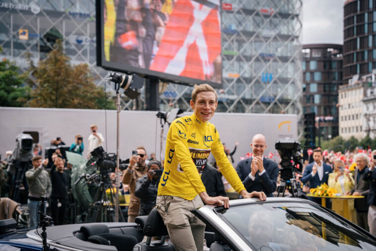 Si nous avions peur de Tadej, nous ne serions pas ici : Jonas Vingegaard vise le maillot jaune du Tour de France 7 découvrez comment jonas vingegaard, le talentueux coureur danois, se prépare à conquérir le maillot jaune dans les prochaines courses. suivez son parcours inspirant et ses stratégies pour atteindre les sommets du cyclisme international.