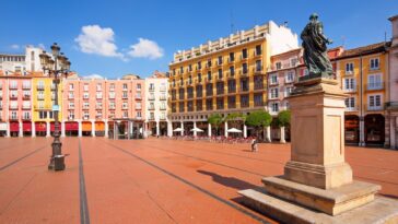 découvrez l'affrontement des générations à burgos, une exploration captivante des tensions et des dynamiques culturelles qui façonnent la ville. plongez dans les enjeux intergénérationnels et les défis contemporains qui unissent et divisent les citoyens de burgos.