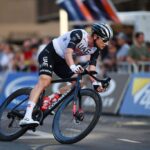 analyse de la participation de ayuso et almeida à la vuelta sans la présence de tadej pogačar. découvrez les enjeux, les favoris et les perspectives pour cette édition à suspense du célèbre tour d'espagne.