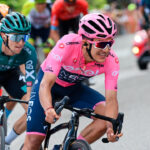 Richard Carapaz renonce à la Vuelta a España pour se concentrer sur les championnats du monde 25 richard carapaz renonce à participer à la vuelta afin de se concentrer sur les championnats du monde de cyclisme. découvrez les raisons de son choix et ses ambitions pour la compétition internationale.