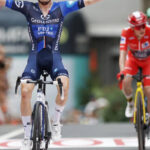 Gaudu surpasse Vingegaard lors d'une incroyable performance à domicile 25 découvrez comment gaudu a réussi à surpasser vingegaard lors de cette course palpitante. analyse, moments clés et réactions sur cet exploit inattendu du cycliste français face au favori danois.