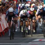 Philipsen ne se laisse pas surprendre 23 découvrez comment philipsen, imperturbable et maître de son art, continue d’impressionner par sa ténacité et ses performances exceptionnelles dans le monde du cyclisme.