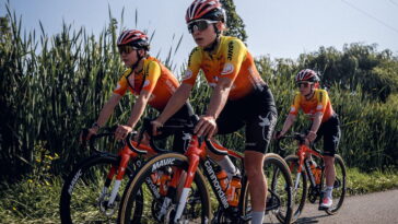découvrez les disparités de récompenses lors du tour de france féminin. analyse des inégalités et de l'impact sur le cyclisme féminin, ainsi que des propositions pour un avenir plus équitable.