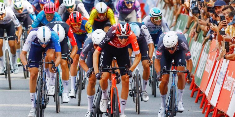 Vuelta à España 2025 : Découvrez le parcours et le profil de l'étape 6 d'aujourd'hui 7 découvrez tout sur la 6e étape de la vuelta 2025 : parcours, favoris, horaires et moments clés de cette journée incontournable du grand tour espagnol.