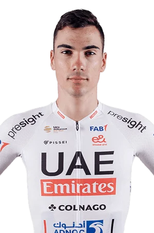 découvrez comment juan ayuso a réalisé un doublé impressionnant lors de la dernière compétition cycliste. analyse, faits marquants et réactions sur ce succès inattendu.