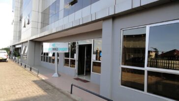découvrez comment rejoindre kigali depuis navacerrada : informations sur les itinéraires, conseils de voyage, options de transport et activités à faire à l’arrivée à kigali.