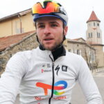 découvrez comment sandy dujardin a brillamment remporté le maryland cycling classic, réalisant une performance exceptionnelle lors de cette compétition cycliste prestigieuse aux états-unis.