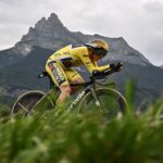 Vingegaard s'empare de la deuxième place derrière Pogacar après sa victoire à La Vuelta 24 jonas vingegaard termine à la 2ème place derrière tadej pogacar lors de la vuelta, offrant une compétition intense et un podium impressionnant pour cette édition du grand tour.