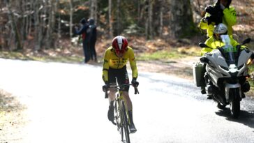 découvrez comment jonas vingegaard nourrit le rêve de participer à la vuelta et ce que cela représenterait pour sa carrière de cycliste professionnel. actualités, objectifs et ambitions du champion danois.