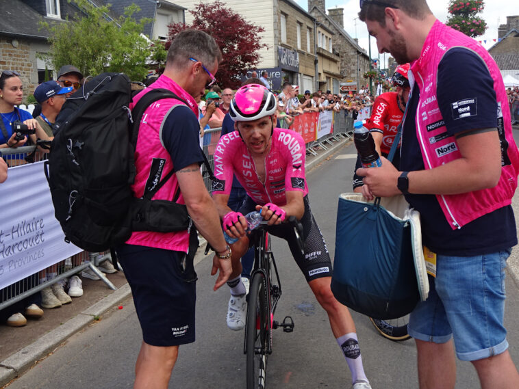 L'UCI dévoile les équipes pour la saison de cyclisme sur route 2026, annonçant un changement de vélo pour l'équipe de Tom Pidcock 7 découvrez toutes les informations et actualités sur les équipes cyclistes en 2026 : transferts, nouvelles recrues, compositions, résultats et analyses pour suivre la saison de cyclisme professionnel.