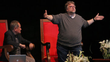 découvrez l'exposition del toro, un événement incontournable présentant l'univers fascinant du réalisateur guillermo del toro à travers ses œuvres, objets, dessins et secrets de création. une immersion unique à ne pas manquer pour tous les passionnés de cinéma et d'art fantastique.