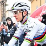 Pogacar met en lumière son palmarès avec un nouveau titre : champion d'Europe! 25 découvrez comment pogacar est devenu champion d'europe grâce à une performance exceptionnelle et un talent hors norme. résumé de la course, moments forts et réactions en exclusivité.