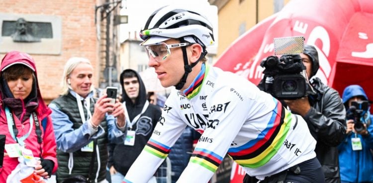 Pogacar met en lumière son palmarès avec un nouveau titre : champion d'Europe! 7 découvrez comment pogacar est devenu champion d'europe grâce à une performance exceptionnelle et un talent hors norme. résumé de la course, moments forts et réactions en exclusivité.