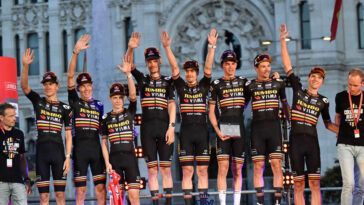 découvrez pourquoi la performance de l'équipe visma à la vuelta a suscité la déception parmi les fans et les observateurs du cyclisme. analyse, réactions et perspectives sur cette édition difficile.