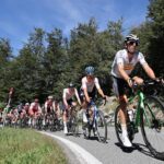 découvrez le parcours de jonathan lastra, nouvelle recrue de l’équipe euskaltel, et ses ambitions pour la prochaine saison cycliste.
