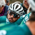 Kiko Galván, cycliste audacieux, essuie une vague de critiques après une manœuvre risquée sur une route catalane 24 kiko galván fait face à des critiques après une manœuvre risquée lors d'une course en catalogne, suscitant débats et réactions parmi les fans et experts.