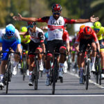le caja rural signe l'explosif sprinteur gaviria, renforçant ainsi son équipe avec une recrue de choix pour les prochaines compétitions cyclistes.