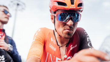 pinarello devient le sponsor principal de q36.5 en 2026 aux côtés de tom pidcock, renforçant une collaboration d'excellence dans le cyclisme.